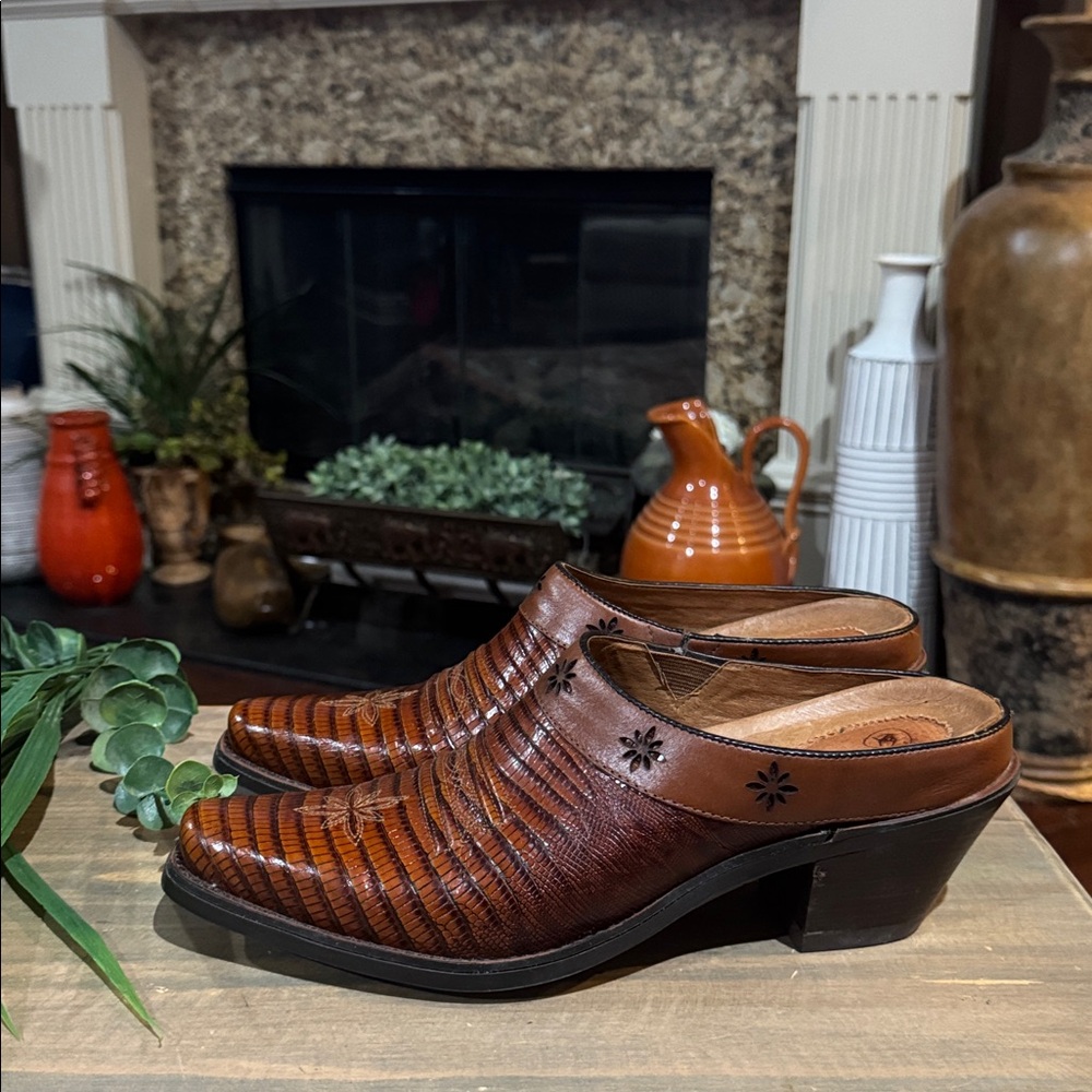 Ariat Desert Star Lizard Leather Clog Mules Size 8.5B Brown Block Heel Slip On - Picture 4 of 9